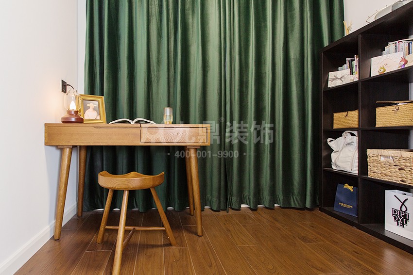书桌装修案例 书桌装修案例