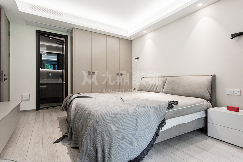 主卧装修图 主卧装修图