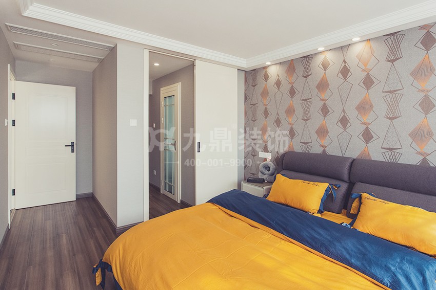 二楼卧室装修实景图 二楼卧室装修实景图