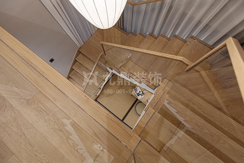 楼梯装修实景图 楼梯装修实景图