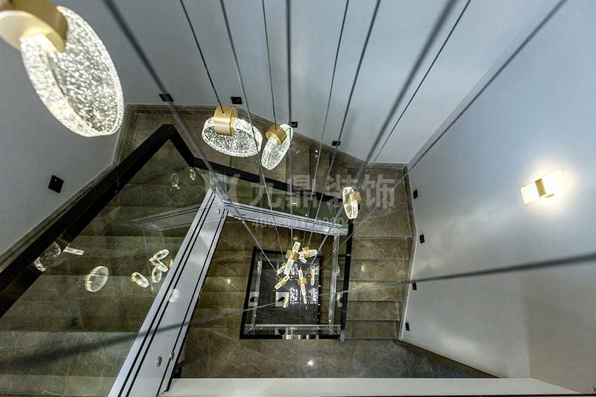 别墅楼梯装修图 别墅楼梯装修图