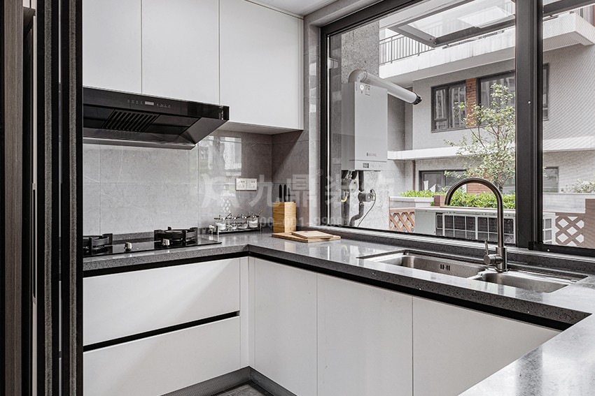 别墅厨房装修实景图 别墅厨房装修实景图