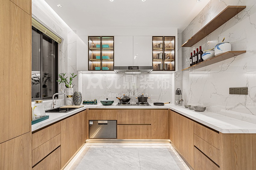 别墅厨房装修效果图 别墅厨房装修效果图