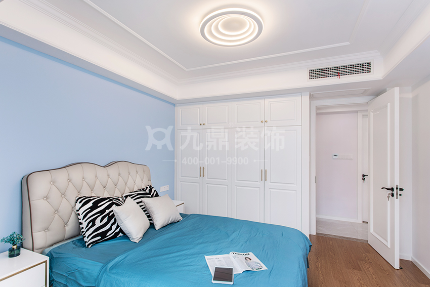 主卧装修图