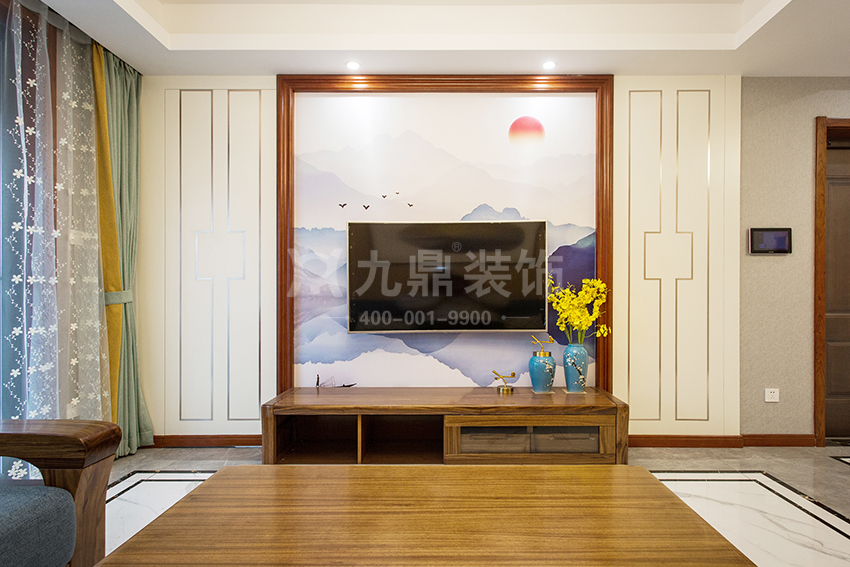 電視背景墻的軟裝設(shè)計(jì)讓客廳變得“高端、大氣、上檔次”